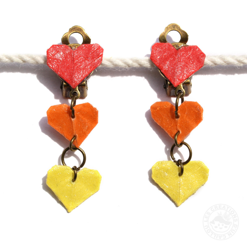 Clips d'oreilles coeurs rouge oranges et jaunes