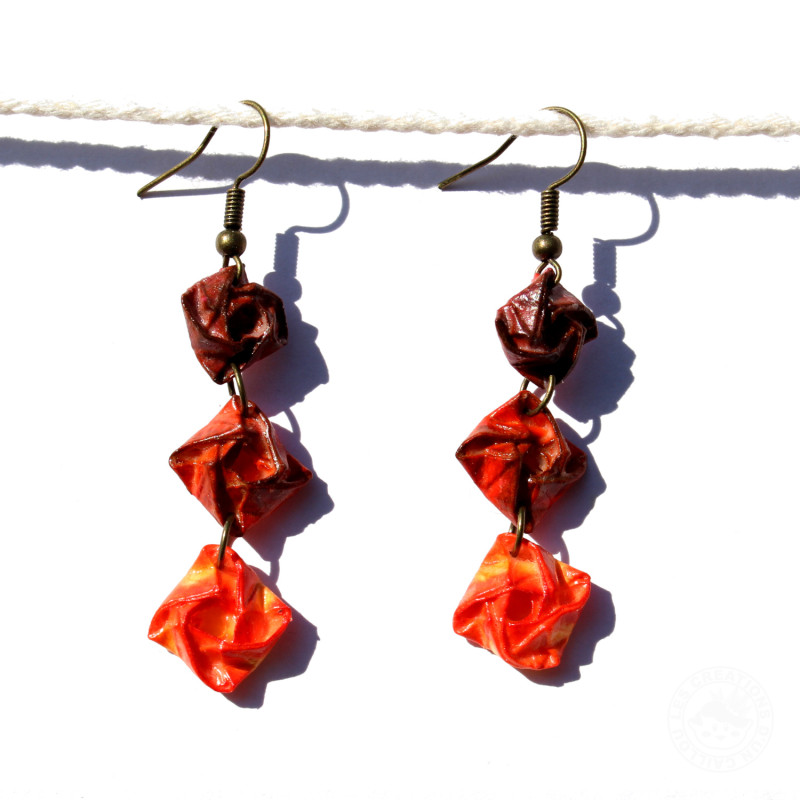Boucles d'oreilles roses rouges orangées