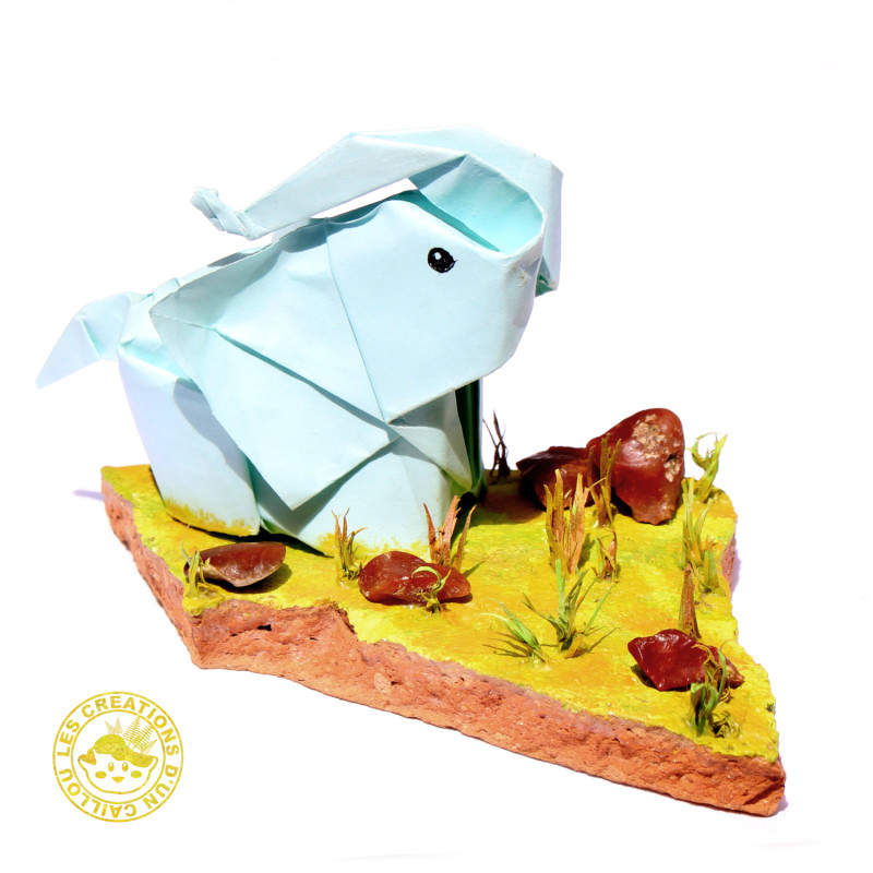 Éléphant décoratif en origami